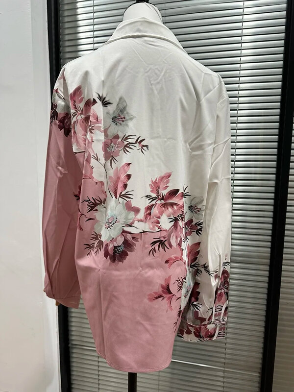 قميص نسائي مطبوع عليه زهور وردية ، بلوزات عصرية ، ربيع وصيف ، ملابس نسائية كبيرة الحجم ، بلوزة توب مزاجية ،