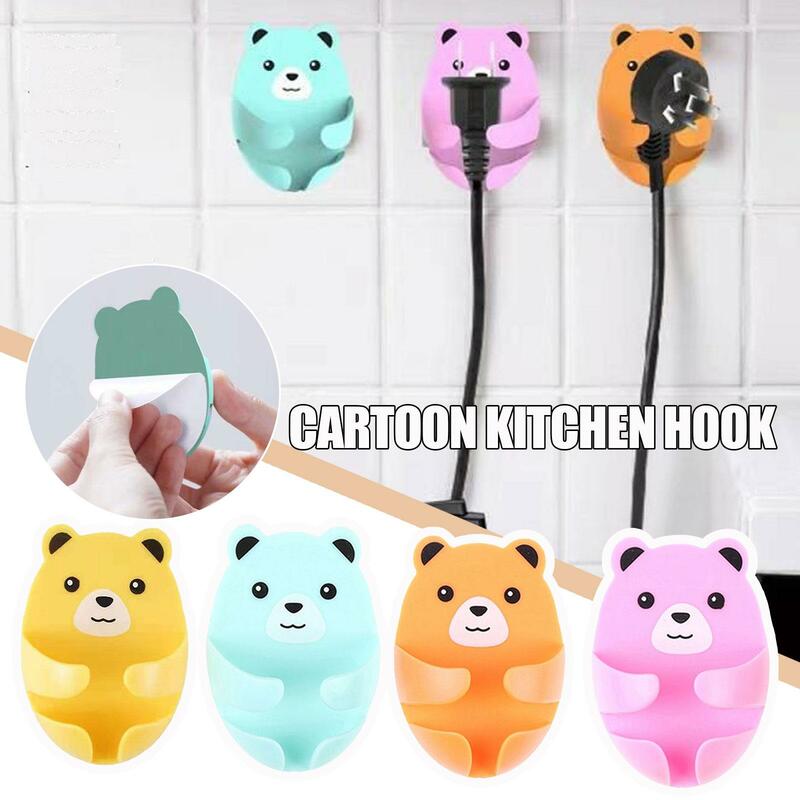 1Pc New Wall Storage Hook Bear Plug staffa Punch-free Kitchen Cable Socket Plug Wire Hook Power Hanger adesivo per bagno H E7L6