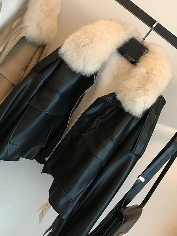 UCXQ-abrigo de cuero grueso de felpa para mujer, chaqueta cálida con cuello de piel sintética desmontable, novedad de otoño e invierno, 2023