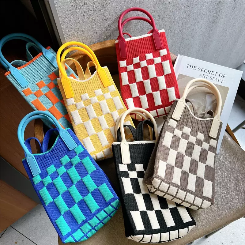 2023 Korean Style Candy Color Mini Mobile Phone Pouch Wholesale Knitted Geometric Design Crossbody Handbag Travel Tote Bag Purse