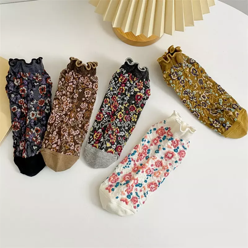 Calcetines cortos de algodón para mujer, medias tobilleras de estilo Retro con flores, absorción del sudor, informales, suaves, con volantes, 5 pares