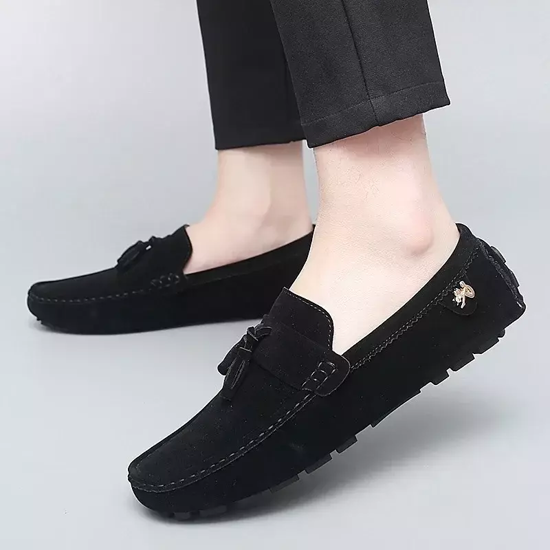Men's Casual Shoes Loafers Cleat women Metal Trim Adulto Driving Moccasin Soft Comfortable Female Shoes Red Fringe Boat Shoes