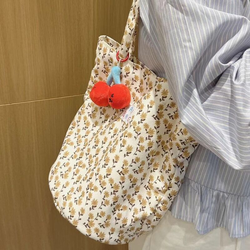 Large Capacity Shoulder Bag Fashion Canvas Cute Bucket Bag Comfortable Portable Tote Bag Girls