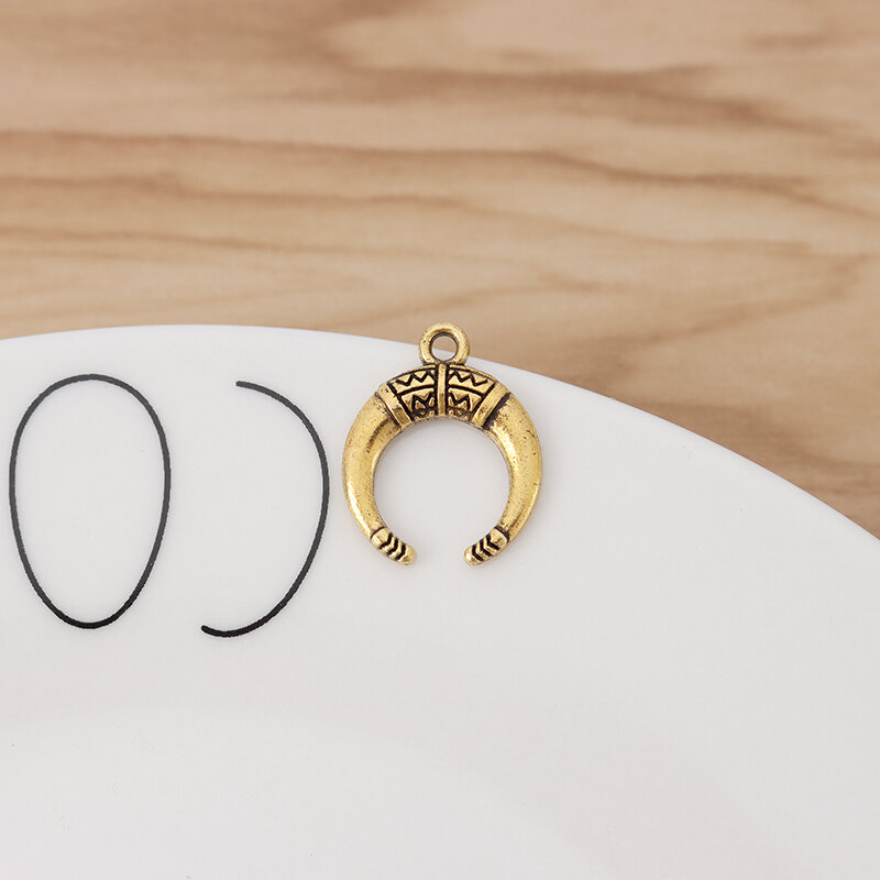50 pezzi colore oro antico doppio corno mezzaluna ciondoli pendenti perline per gioielli fai da te che fanno risultati accessori 19x15mm