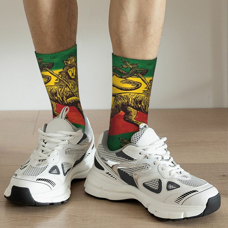 ถุงเท้าบาสเก็ตบอลลายธงราสต้าสุดเท่ถุงเท้ายาวทำจากโพลีเอสเตอร์สำหรับทุกเพศดูดซับเหงื่อ