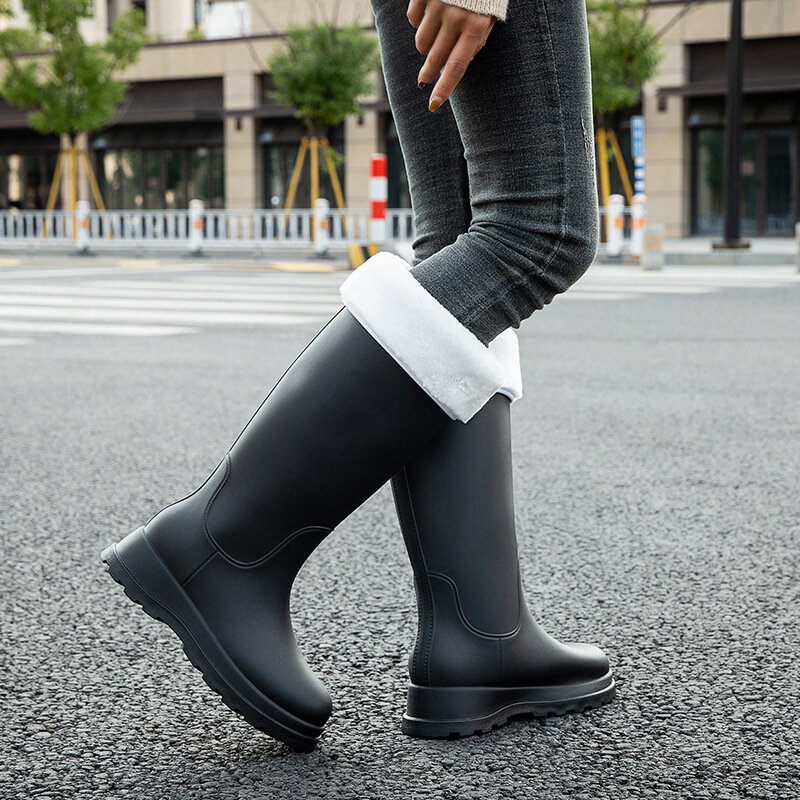 Botas de chuva simples para mulheres, botas de chuva de algodão, moda ao ar livre, sapatos de borracha chuvosa de sola grossa, novo, 35-40, inverno
