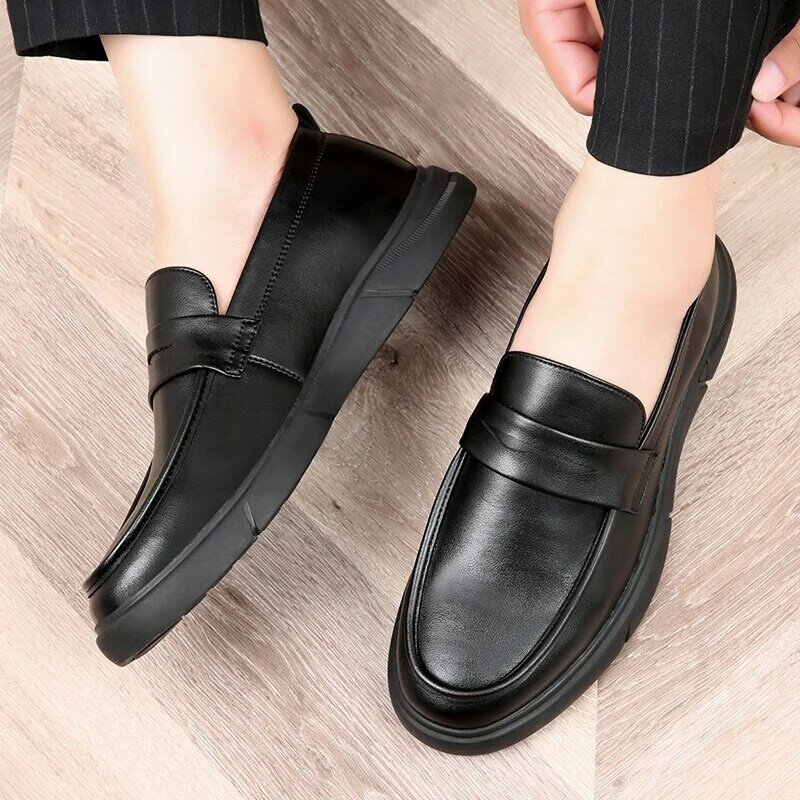 2023 Classic Men's Genuine Leather Shoes Handmade Leather Soft Anti-slip Rubber Loafers Casual Casual Wedding Party Formal Shoes