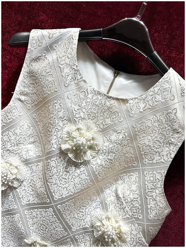 女性のための手作りのジャカードサマードレス,ノースリーブデザインのドレス,ラインa,ファッショナブル,新しい夏のコレクション2024