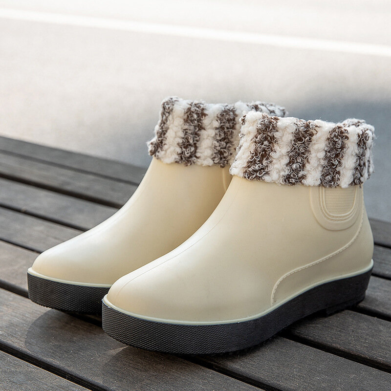 Sapatos de chuva de fundo plano de tubo curto para mulheres, isolamento de algodão, inverno, feliz natal, novo