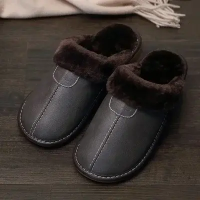 Zapatillas de piel sintética para hombre y mujer, zapatos de interior cálidos, impermeables, color negro, Invierno
