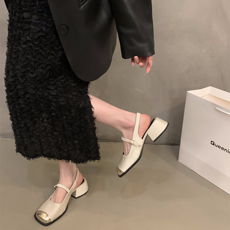 女性のための厚手のヒールサンダル,女性のためのエレガントな浅い靴,アウトドアドレス,夏のファッション,靴,2024