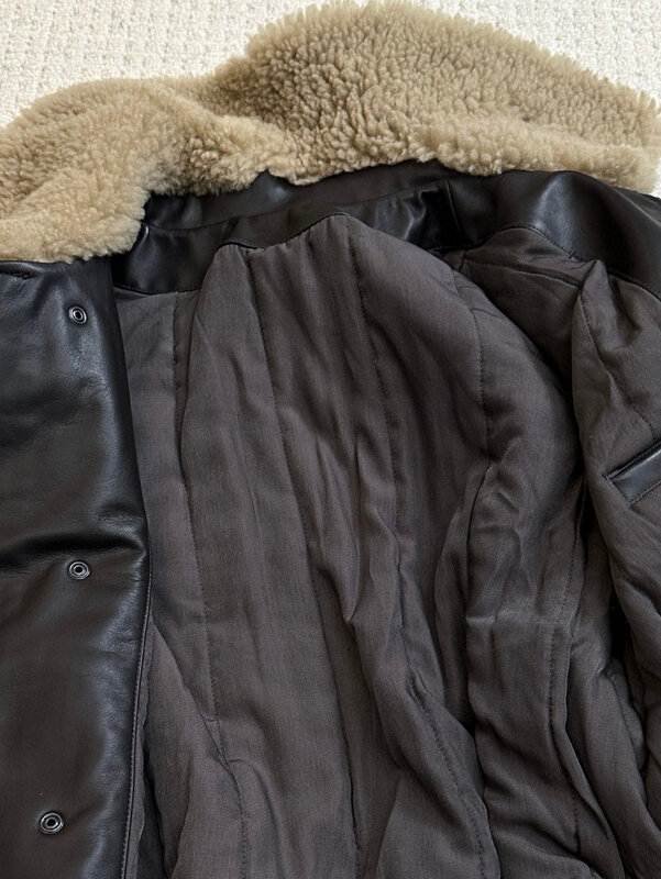 Кожаная куртка с откидным воротником, модная индивидуальная красивая удобная универсальная куртка на осень и зиму, новинка 2024