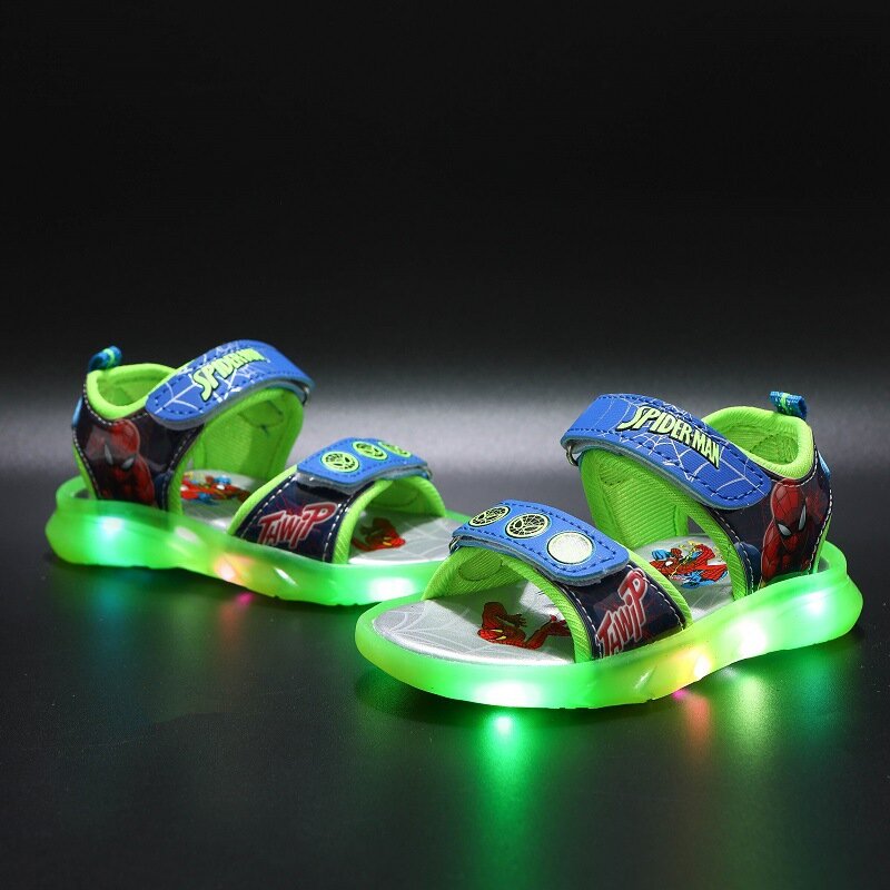 รองเท้าลำลองสำหรับเด็กลายการ์ตูนจากดิสนีย์รองเท้าแตะมีไฟ LED รองเท้าแตะชายหาดเปิดนิ้วเท้าสีแดงไซส์21-31สำหรับฤดูร้อน