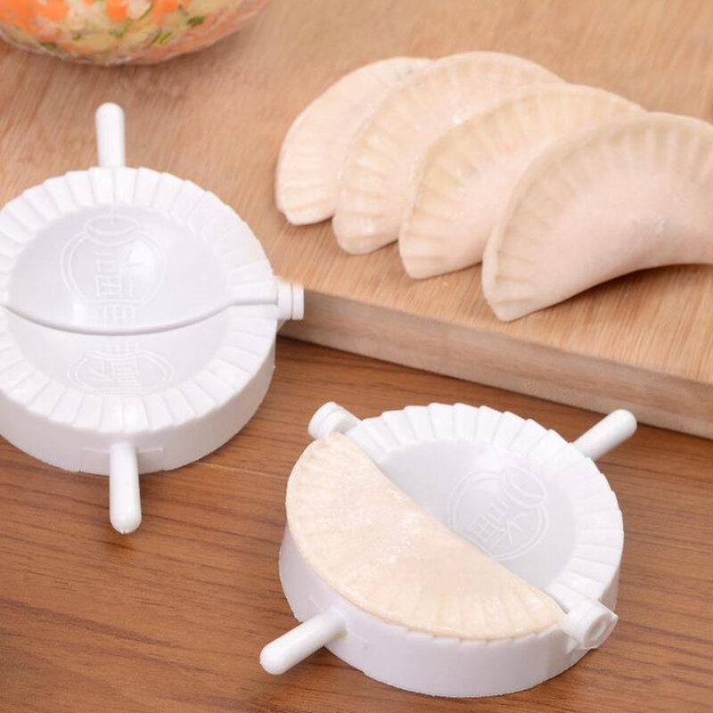 Easy to Use DIY Ravioli Pie Mould Maker Hand Dough Press Dumpling Clip Dense and Pressed Folds Reinforcement Design White