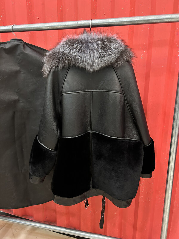 Abrigo corto de piel con solapa, abrigo holgado con diseño de doble bolsillo, cálido y cómodo, para invierno, 2024, novedad de 0102