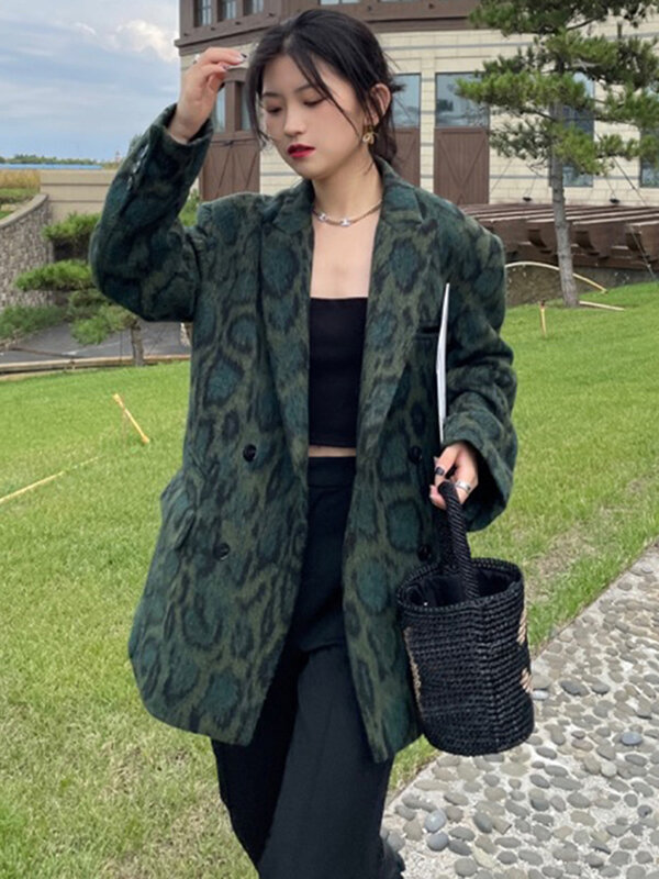 TWOTWINSTYLE-Blazer gráfico leopardo verde feminino, manga comprida entalhado, bloco de cores de temperamento, casaco feminino solto, inverno, novo, 2022