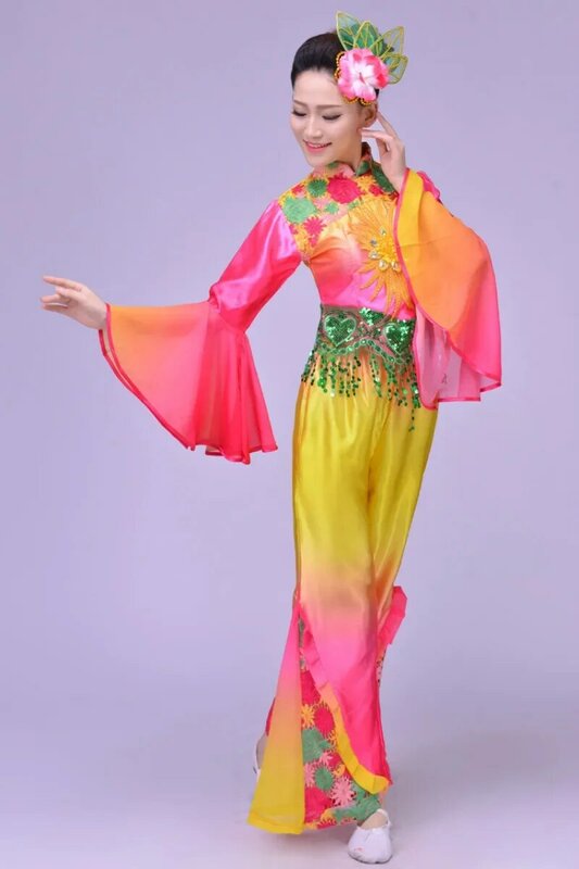 Traditionelle chinesische Kleidung Frauen alten Yangko Volkstanz Fan gelbe Kostüm Kostüme Frau Yangge tanzen Tänze Kleidung