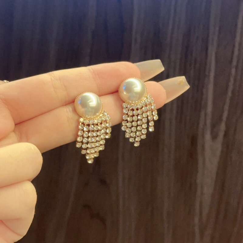 Boucles d'oreilles en perles de diamant français pour femmes, bijoux de banquet de tempérament exquis, style cool, doux et polyvalent, avancé