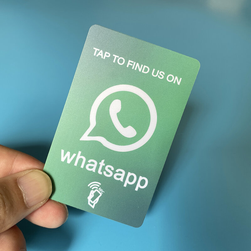 Toque para encontrar -nos no Instagram Facebook vinculado em cartões TAP universal NFC Aumente suas avaliações Cartão de revisão do Google