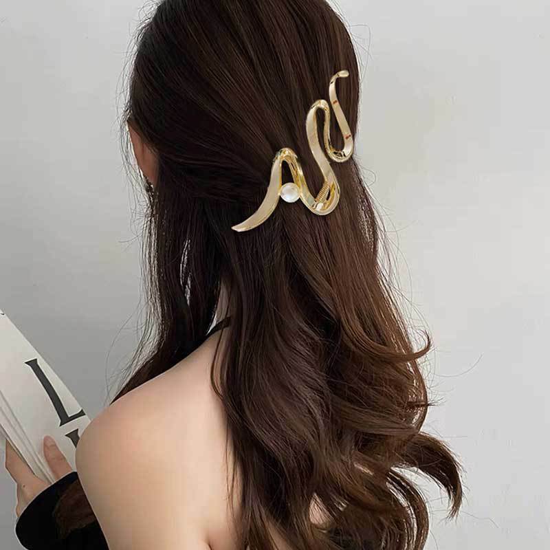 2023 Fashion Metal Pearl Geometric Hair Claw Clip Trendy Hair Clips Hair Clamps Hairpins Party Hair Accessories Women Headwear