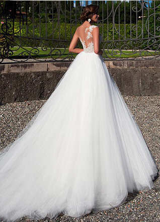2024 New Mori Style Lace Wedding Dress Bridal off-Shoulder Trailing Simple Lightweight Wedding Dress Wedding Veil Welcome Dress