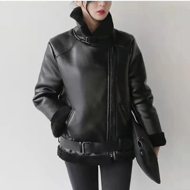 New Autumn And Winter Fashion Washed Leather Fleece Fur One Ladies Motorcycle Clothing Winter Warm Tabbit Plush Fur Coat Women.