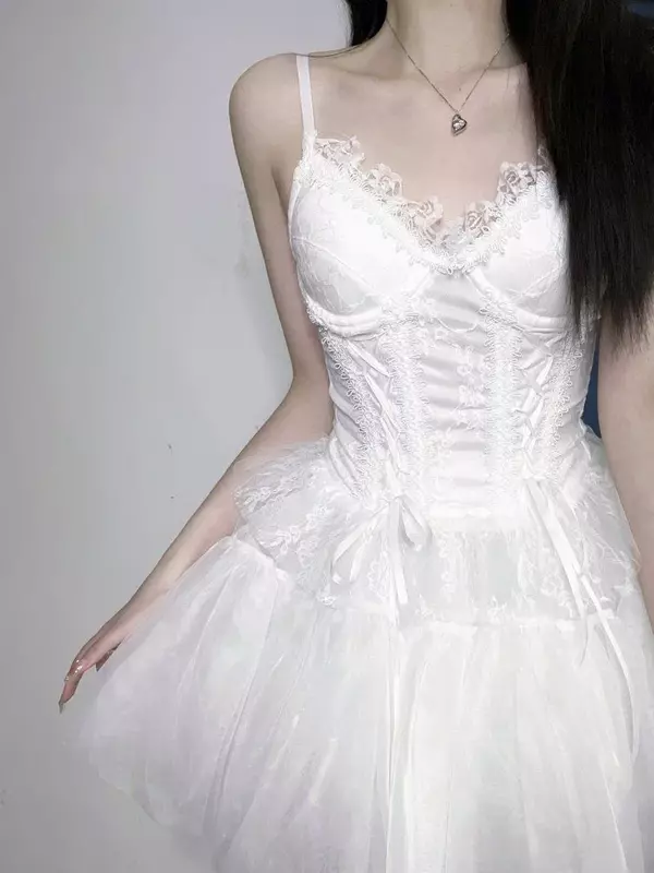 ชุด2ชิ้นสีขาวชุดเซตกระโปรงคอวีเซ็กซี่สำหรับผู้หญิงเสื้อกล้ามและ Y2k แนวฮาราจูกุแนววินเทจสวยงาม