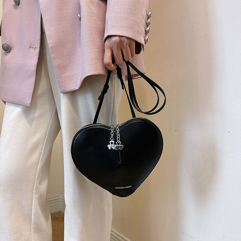 女性のためのハート型のミニハンドバッグ,愛のポーチ,バレンタインデーのギフト,ファッショナブル