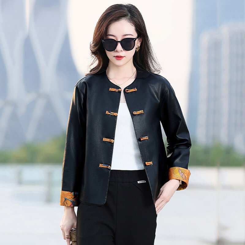 Nuova giacca di pelle in stile cinese da donna Primavera Autunno Moda Patchwork Design O-Neck Single Breasted Cappotto corto Pelle spaccata