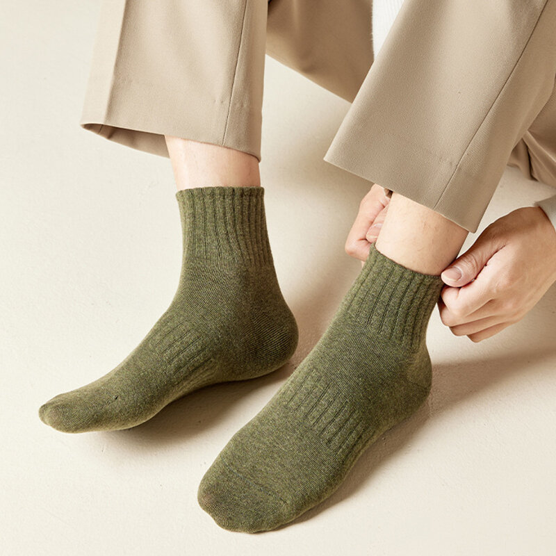 Chaussettes de sport respirantes en coton pour hommes, chaussettes décontractées, haute qualité, mode, document solide, automne, hiver, 3 paires