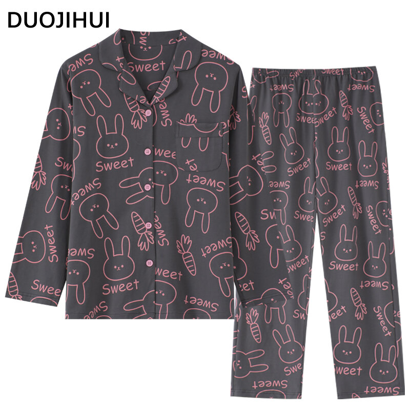 Duojihui-カラフルなプリント、基本的なカーディガン、シンプルでカジュアルなパンツ、ファッションのボタン付きの女性用パジャマ、ルーズでシックなナイトウェアのセット