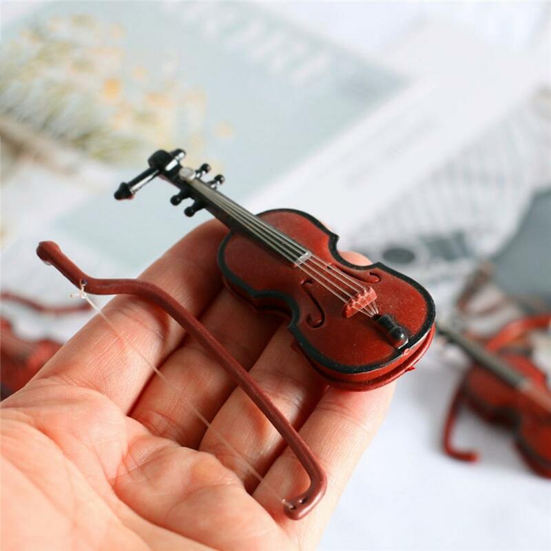 Rumah boneka Mini, aksesoris boneka dekorasi biola rumah boneka miniatur merah skala 1/12