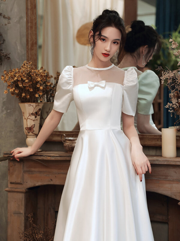 Gorąca sprzedaż prosta lekka suknia ślubna 2024 nowy styl Mid-Sleeve ślubna biała spódnica Retro dla kobiet
