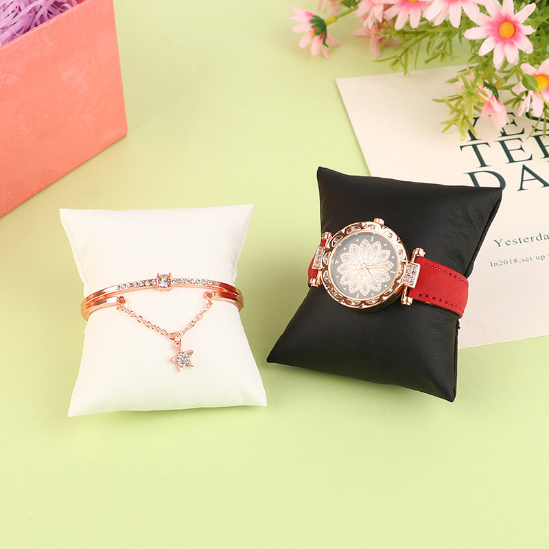 1Pc PU Leather Small Bracelet Pillows Watch Pillow Bangle Cushions Wrist Chain Cushion Pillows for Jewelry Displays