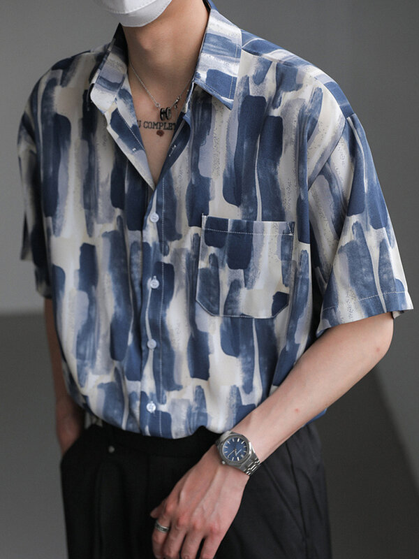 Camicia con stampa modello Vintage per uomo manica corta colletto rovesciato camicie abbottonate uomo estate tempo libero camicia allentata Streetwear