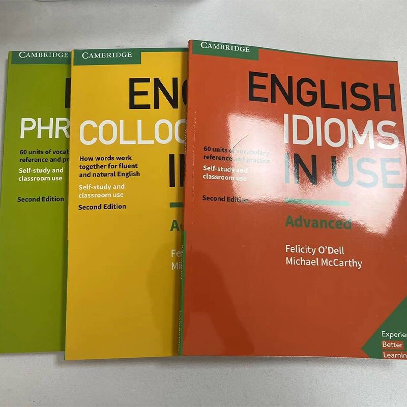 3 книжки, Кембриджский, цветная печать на английском, словарный запас на английском языке, использование коллокаций/идиомов/фразовых верб