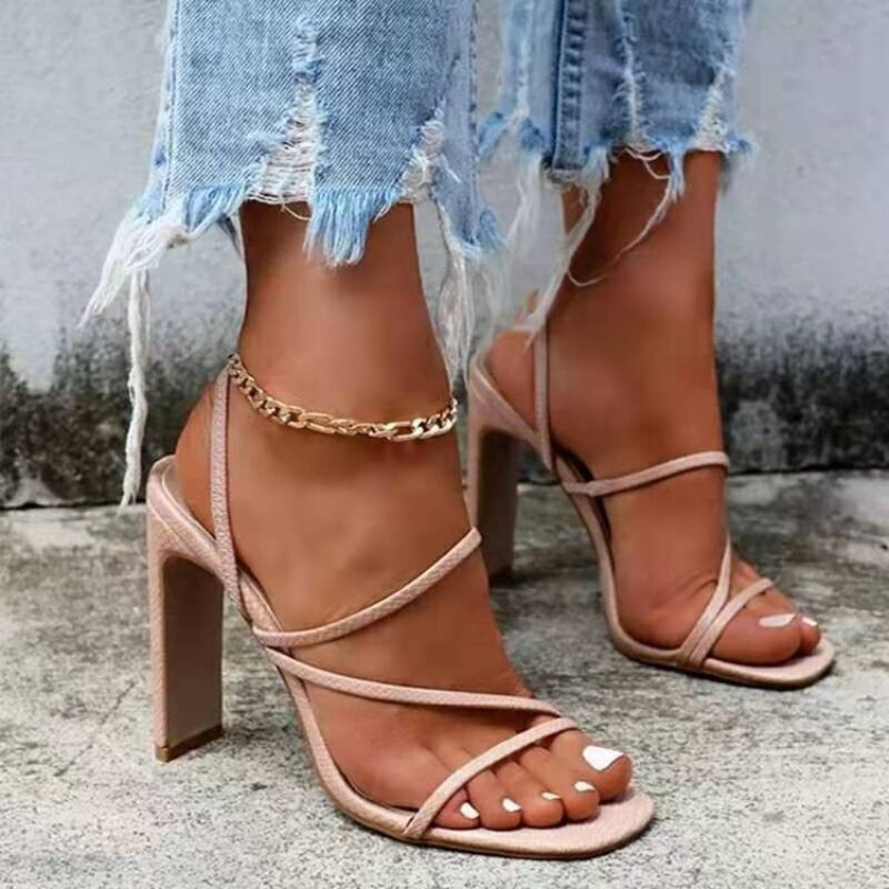 2024 Spring/Summer New Women's Sandals One Line Roman Square Head Thick Heel Solid Color Sandals