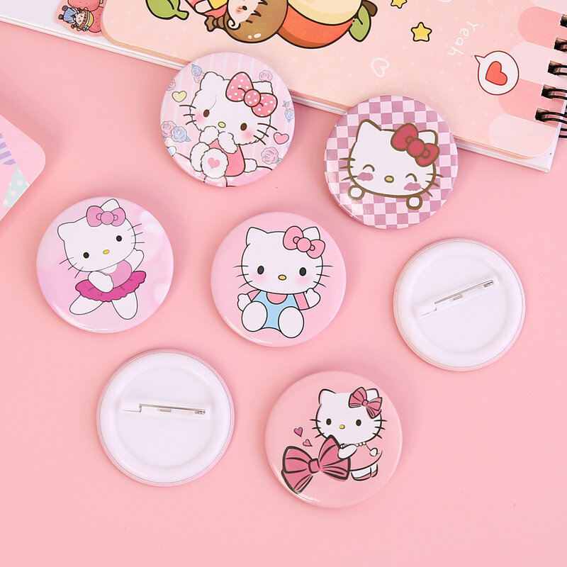 Sanrio-insignia de hojalata Buki, bonito broche de Hello Kitty, insignia de dibujos animados para estudiantes, colgante para mochila, regalo pequeño