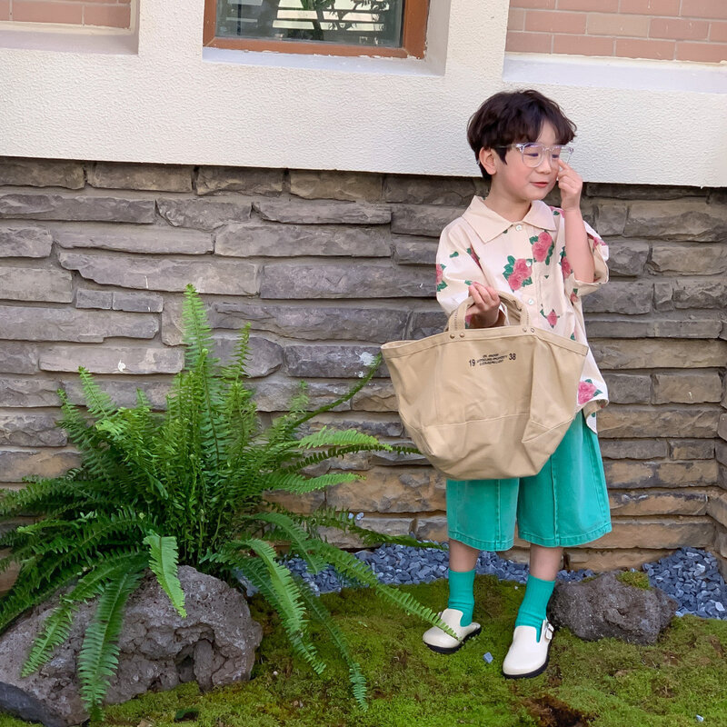 Calções casuais soltas infantis, calças infantis, calças de vaqueiro verde coreano, cintura elástica simples, verão, 2024
