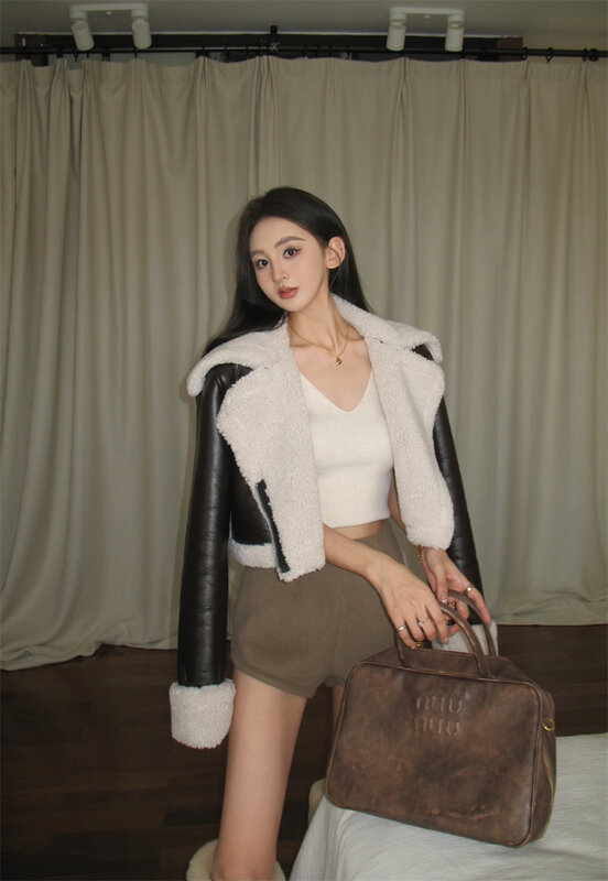 Lamb Fur Patchwork PU Leather Jacket Fur Collar Short Jacket For Women's Winter New Loose Fitting Long Sleeved Bomber Coat
