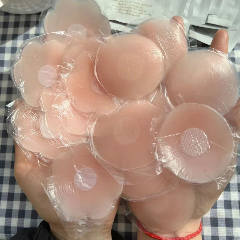 2 pezzi petali del seno delle donne sollevano la copertura del capezzolo adesivo petalo invisibile senza spalline bastone senza spalline sul reggiseno adesivi per il seno in Silicone