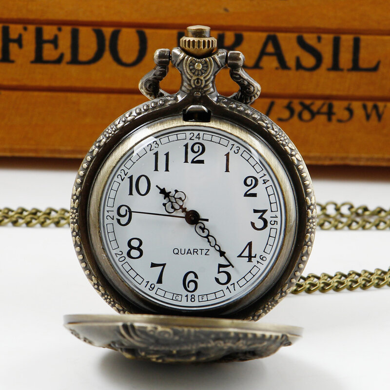 Reloj de bolsillo con tapa de dragón chino, cronógrafo de cuarzo con esfera blanca, bronce Vintage, cadena de regalo para hombre y mujer, novedad de 2022