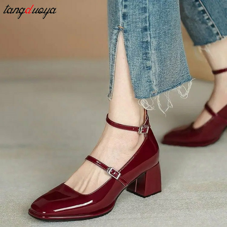 حذاء ماري جين أحمر عتيق للنساء ، جلد براءة اختراع ، كعب سميك ، كعب عالي ، مضخات فستان حفلات أنيقة ، حذاء فردي ، موضة جديدة ،