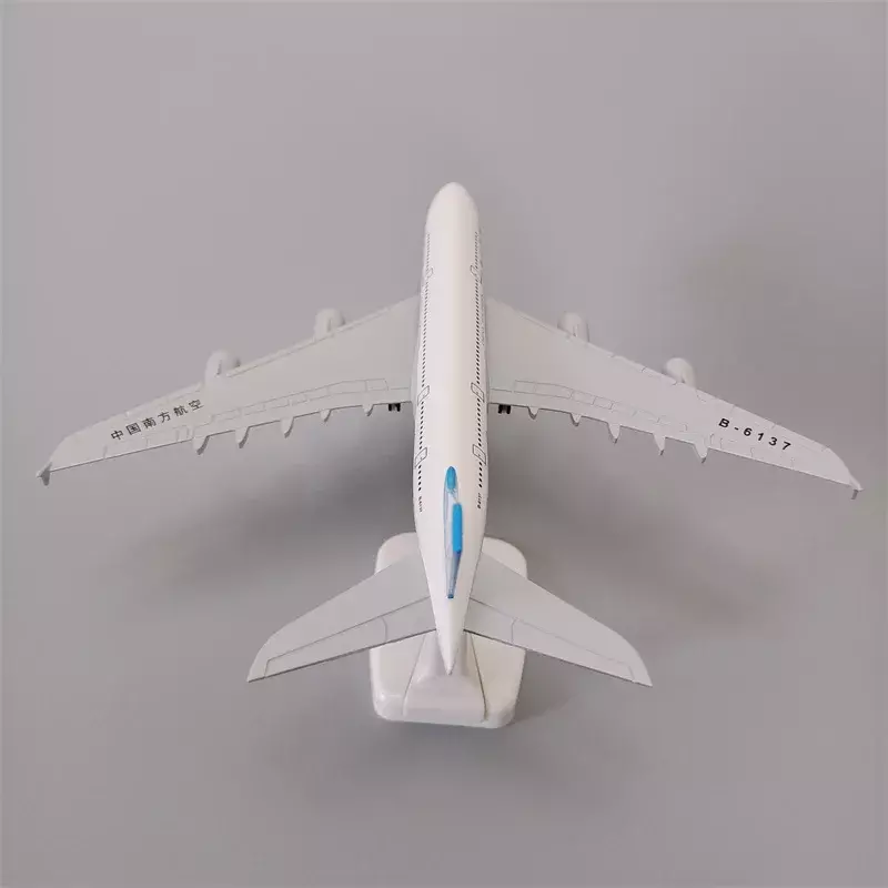 Avión aéreo de aleación de Metal de 18x20cm, modelo de avión A380 de South Airbus 380, avión aéreo y ruedas