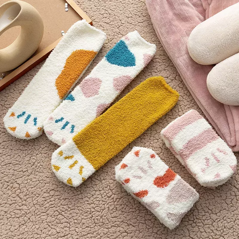 5 Pairs of Kawaii Winter Women's Socks with Thick Warm Coral Velvet Socks Mid-tube Japanese Cartoon Cat Claws Cute Warm Socks
