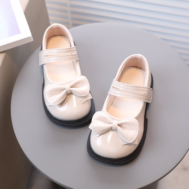 Children Fashionable Leather Shoes with Bowknot Cute Girls 2024 New Kids Versatile Wedding Party Dance Casual Shoes