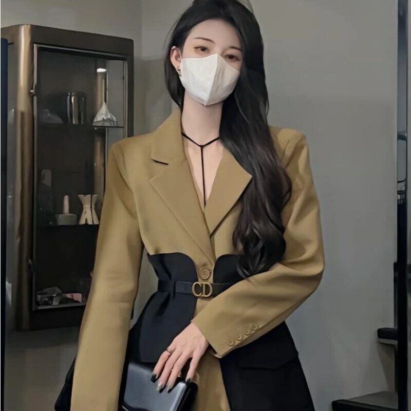 Blazer desain asli wanita mode baru longgar disambung saku Korea bahu berlekuk Single Breasted Blazer Mujer wanita dengan sabuk