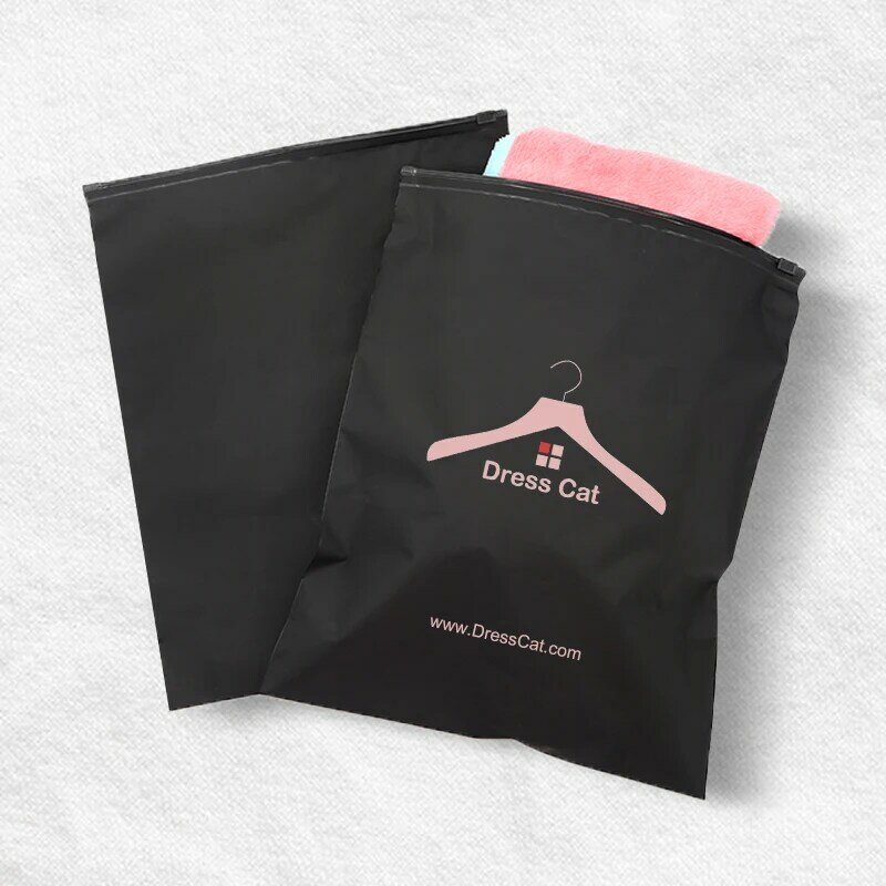 Kunden spezifisches Produkt 、 schwarzer Reiß verschluss Poly Taschen Kunststoff Versand Reiß verschluss taschen Verpackung für Kleidung T-Shirt Verkauf von Produkten