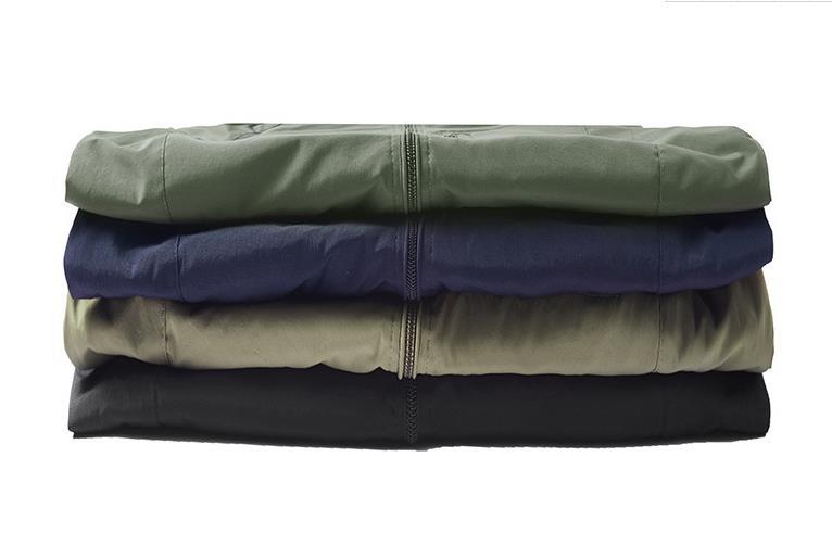 メンズミリタリースタイルのジャケット,新しい高品質のフード付きジャケット,登山用の複数のポケット,2024