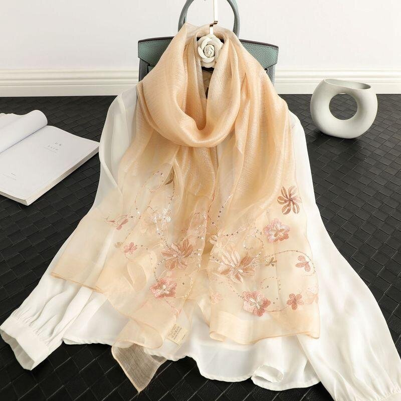 女性のための多用途の広いシルクスカーフ,春と秋のための刺繍されたフェミニンなランジェリー